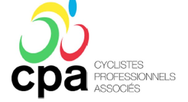 cyclistes-professonnels-associes-1-jpg