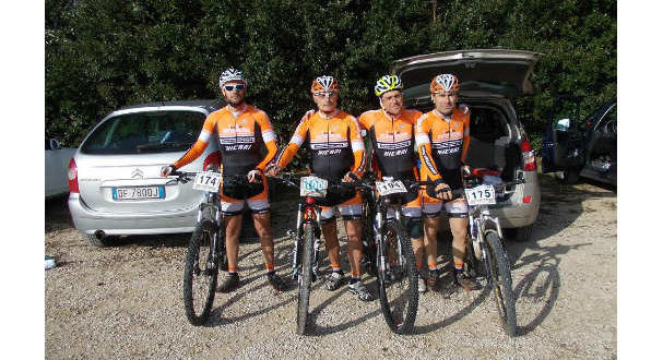 team-bike-race-mountain-3-jpg
