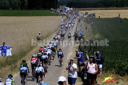 TOUR DE FRANCE - TORNA IL PROBLEMA DEI MOTORINI NELLE BICI? IL VIDEO E'  POCO CHIARO - InBici Magazine